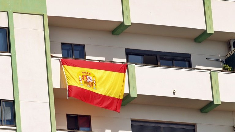 bandera balcón