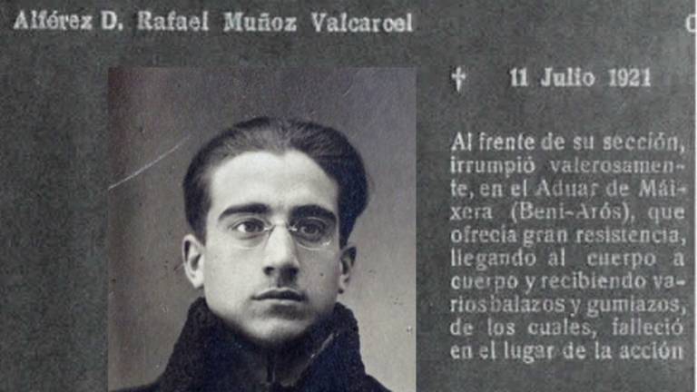 Ficha militar del alférez Rafael Muñoz Valcácel
