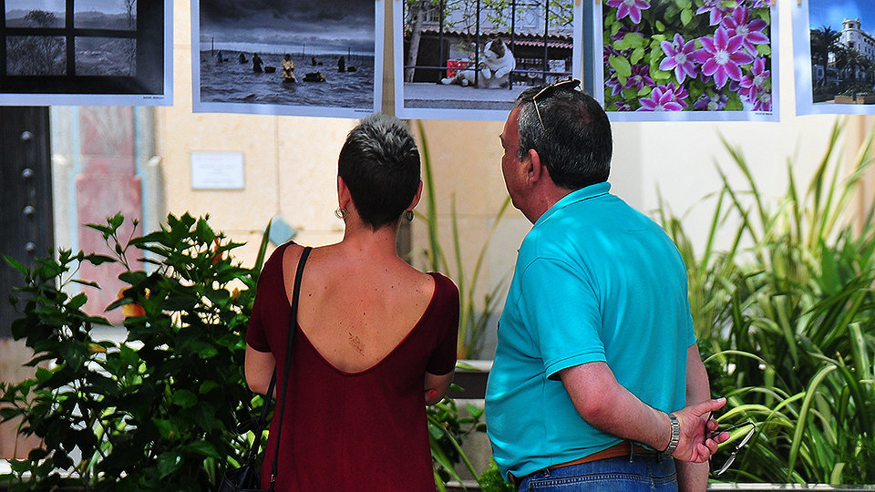 Exposición de Miradas en la Plaza de Los Reyes
