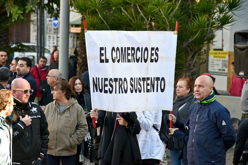 El comercio de Ceuta pide auxilio-2
