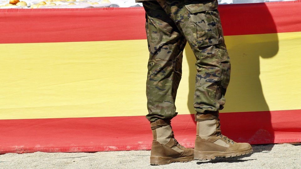 militar soldado ejército españa bandera