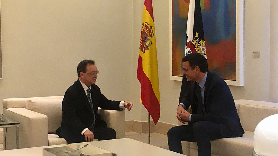 Juan Vivas y Pedro Sánchez en Moncloa