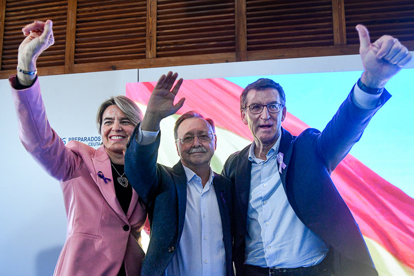 Yolanda Bel, Juan Vivas y Alberto Núñez Feijóo en el XIII Congreso PP-1