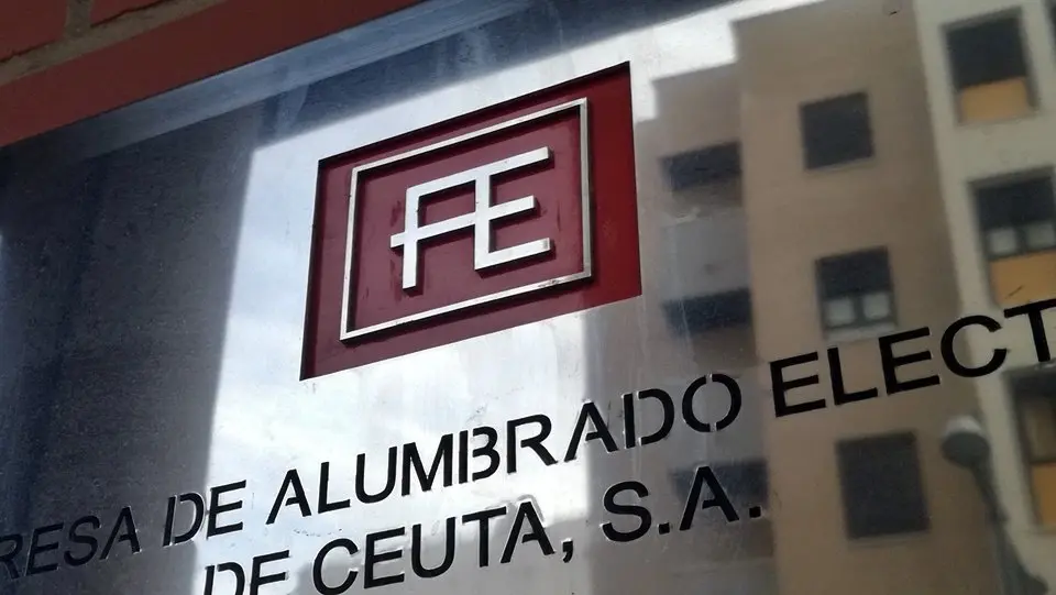 Cartel de la Empresa de Alumbrado.
