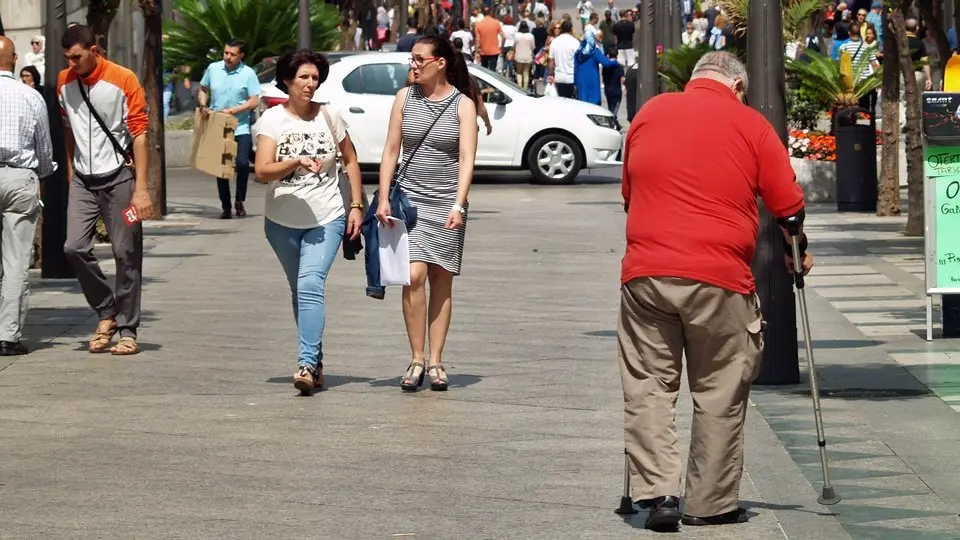 mayor calle espalda