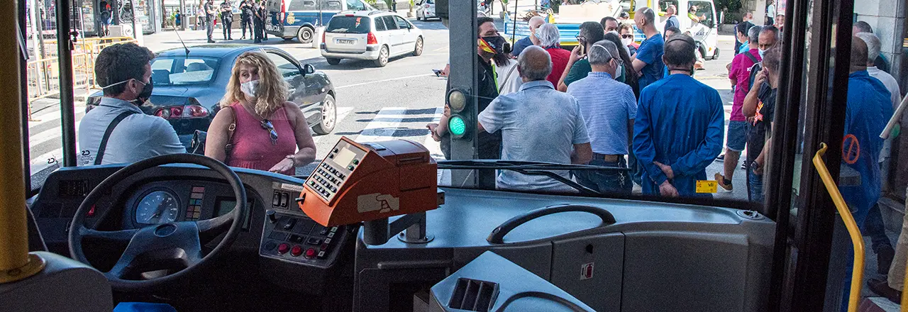 Autob&uacute;s interior panoramica