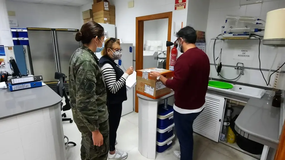 entrega vacunas moderna may2021-960