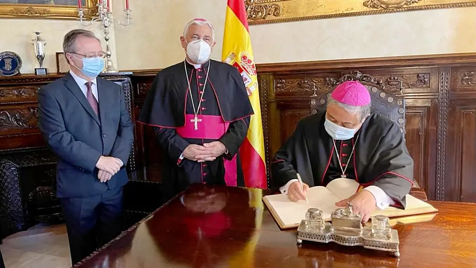 Nuncio 0_1