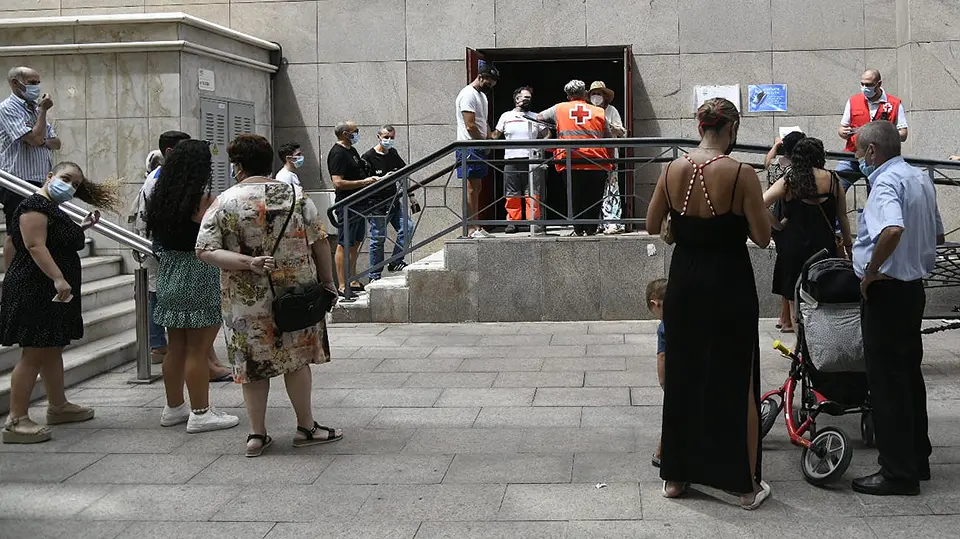 Punto de Vacunaci&oacute;n del Palacio Auton&oacute;mco, este ma&ntilde;ana