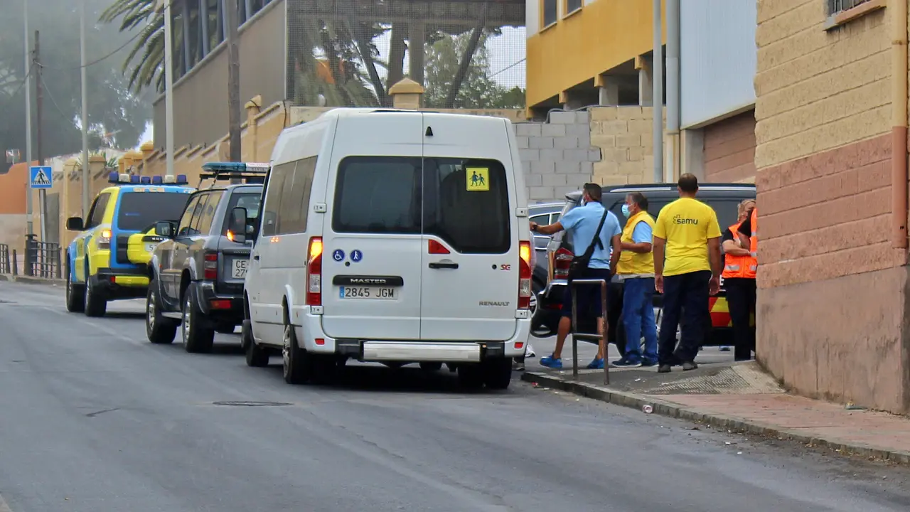 Varios menores de Santa Amelia, instantes previos a ser devueltos a Marruecos