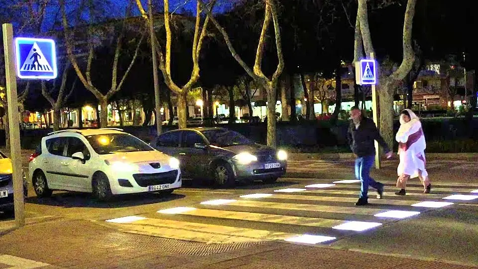 paso peatones iluminado inteligente