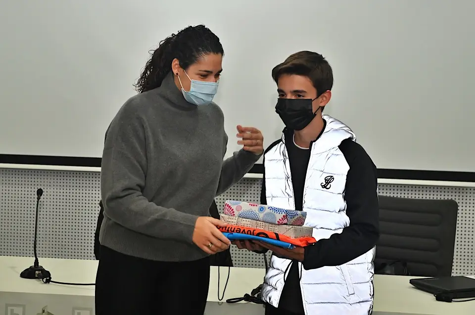  VI Concurso de Esl&oacute;ganes contra la Violencia de G&eacute;nero 74
