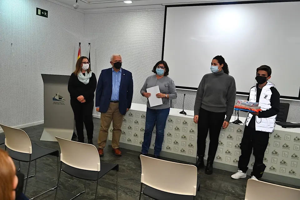  VI Concurso de Esl&oacute;ganes contra la Violencia de G&eacute;nero 77