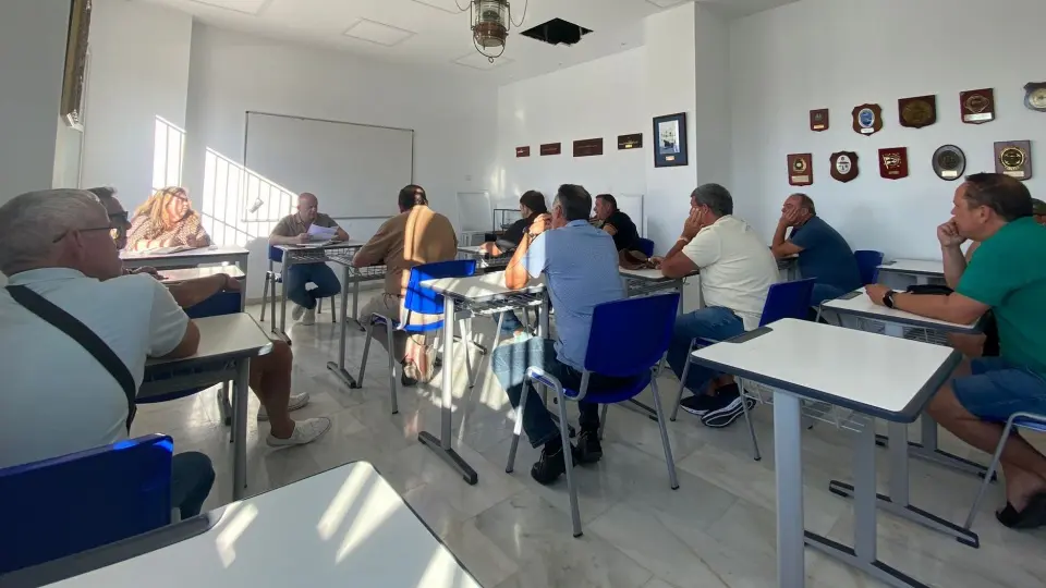 psoe reunion puerto deportivo