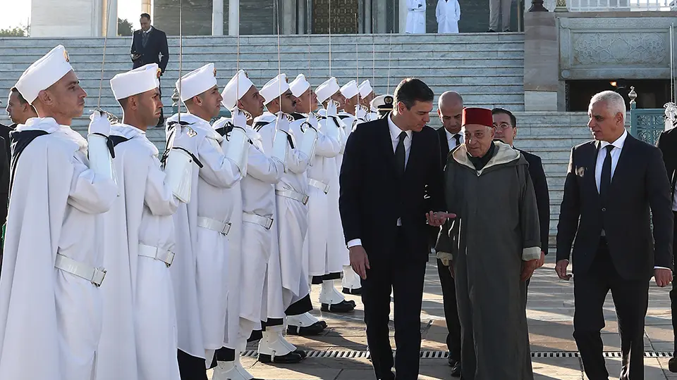 El presidente del Gobierno, Pedro S&aacute;nchez, a su llegada para participar en la XII Reuni&oacute;n de Alto Nivel entre Espa&ntilde;a y Marruecos. Pool Moncloa:Fernando Calvo. Rabat (Marruecos)