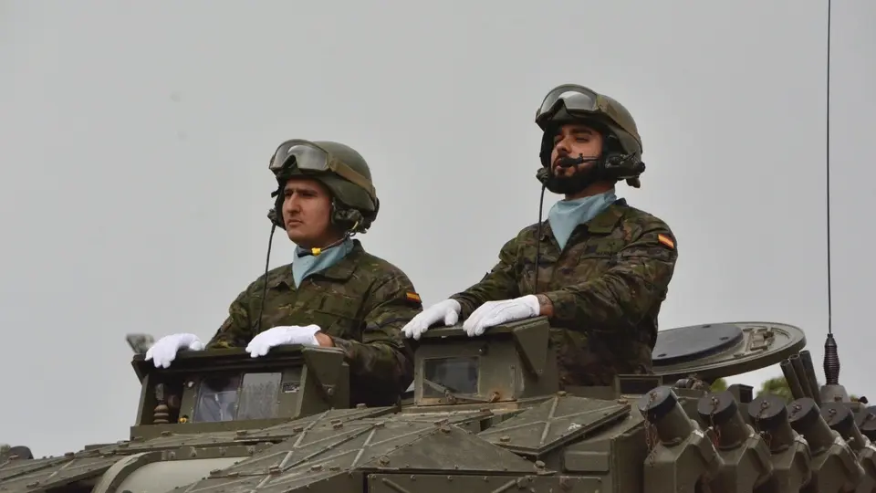 Ej&eacute;rcito militar desfile parada Caballer&iacute;a Montesa aniversario 2024