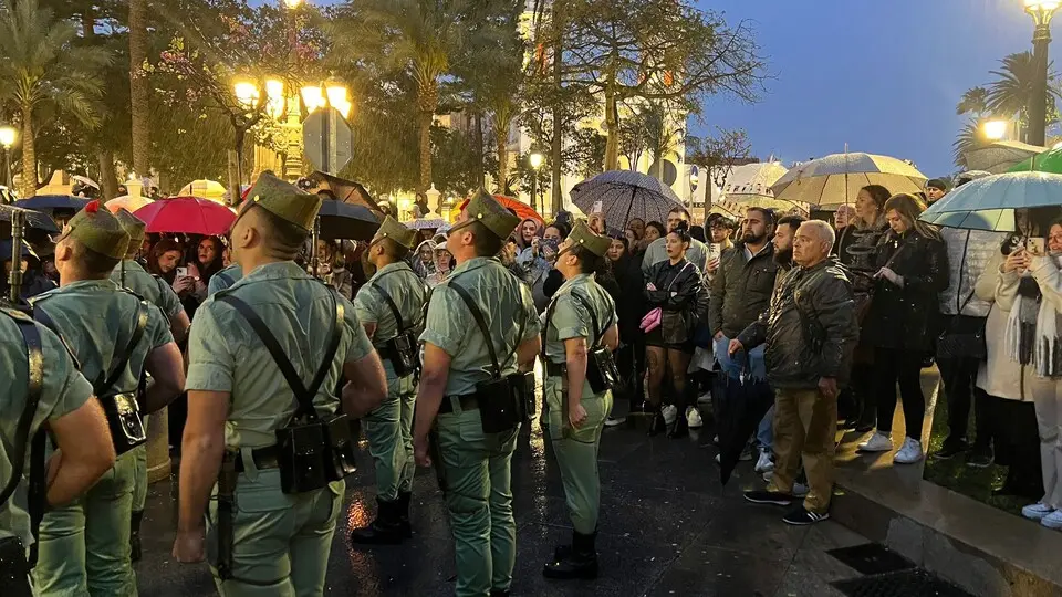 Legi&oacute;n legionarios Ej&eacute;rcito lluvia Encuentro 2024 Semana Santa