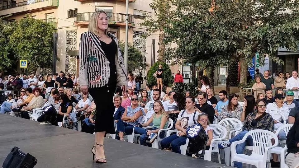 Pasarela de Moda Casual en la Semana del Comercio32