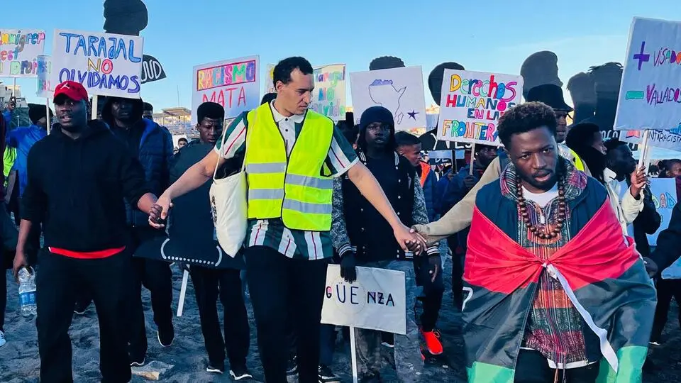 La llegada de la XXII Marcha por la Dignidad a la playa del Tarajal2
