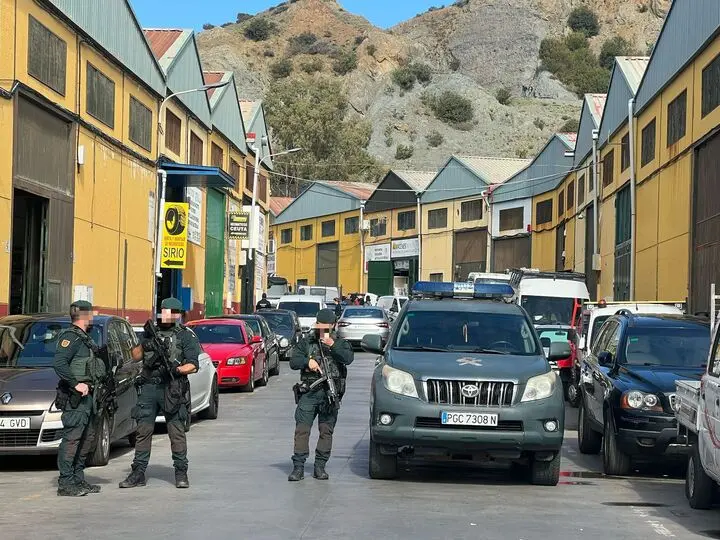 Despliegue de Asuntos Internos de la Guardia Civil en el polígono del Tarajal2