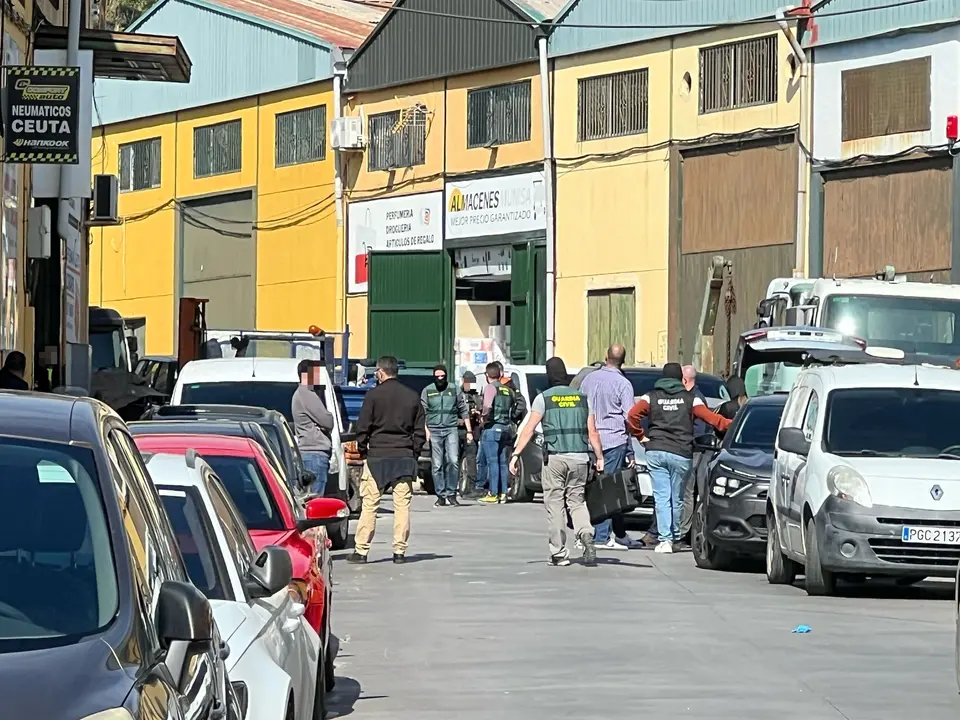 Dispositivo de la Guardia Civil en el Tarajal