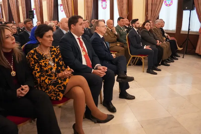 Acto de entrega de la Medalla de Oro de la Ciudad a la Polic&iacute;a Nacional.