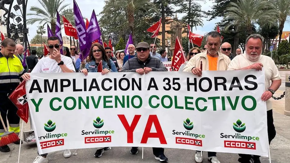 Manifestación del 1 de Mayo convocada por los sindicatos UGT y CCOO1