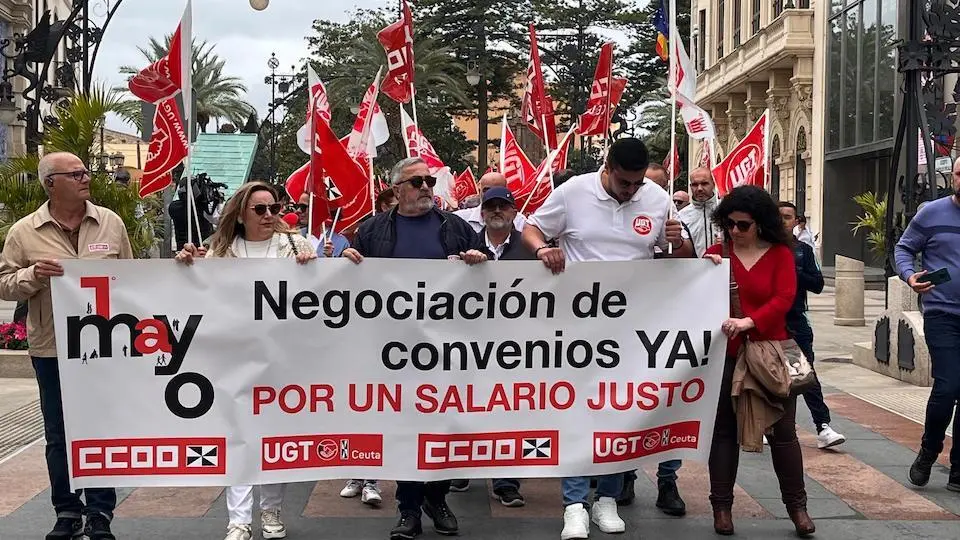 Manifestación del 1 de Mayo convocada por los sindicatos UGT y CCOO16