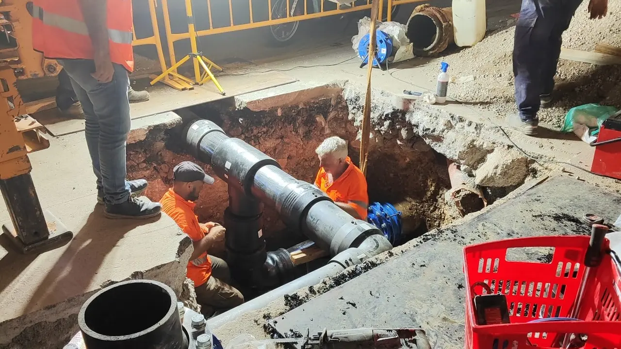Aver&iacute;a en el suministro de agua en la zona de Had&uacute; / Acemsa