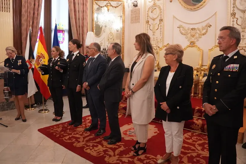 Cincuenta aniversario de la incorporaci&oacute;n de la mujer a la Polic&iacute;a Local de Ceuta (12)