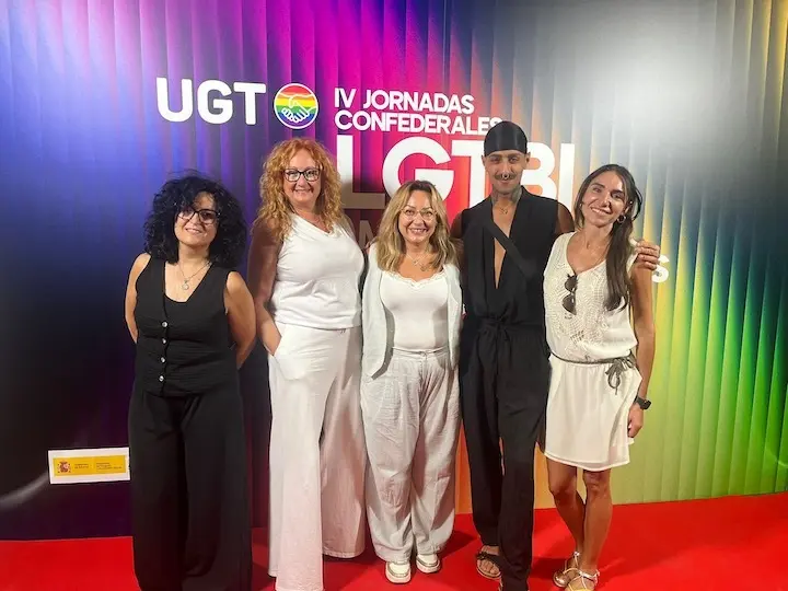 Participantes de UGT Ceuta en las Jornadas Confederales LGTBI. En el centro, Yolanda Aparicio, secretaria general del sindicato en la ciudad.