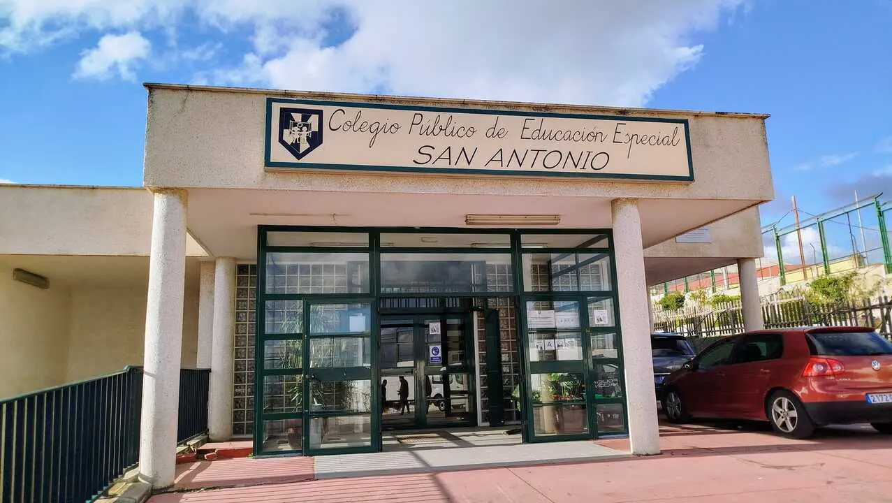  Centro de Educaci&oacute;n Especial 'San Antonio' / Archivo 