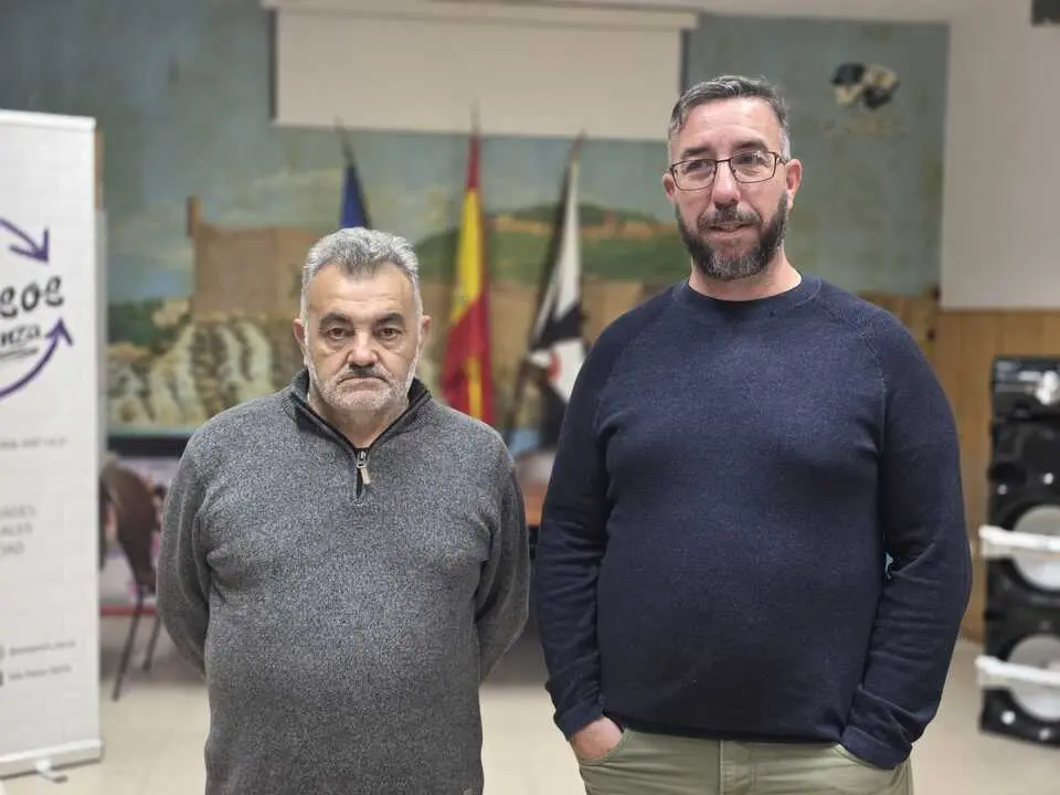 El presidente, Francisco Garc&iacute;a Segado, y el secretario y tesorero, Manuel D&iacute;az de la FPAV / L.O.