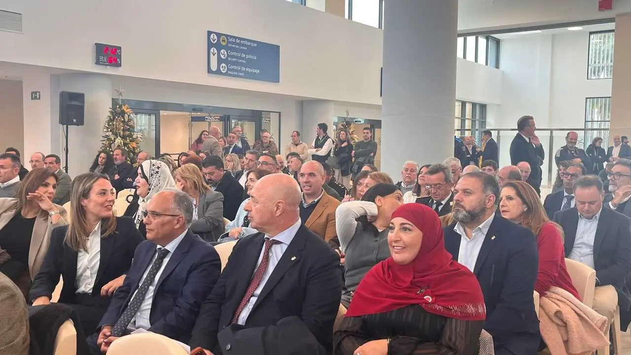 Inauguraci&oacute;n de la nueva estaci&oacute;n mar&iacute;tima en el Puerto (32)