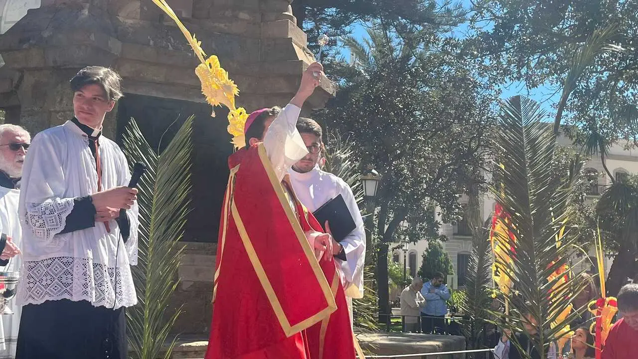 Bendición de las palmas en el Domingo de Ramos.4