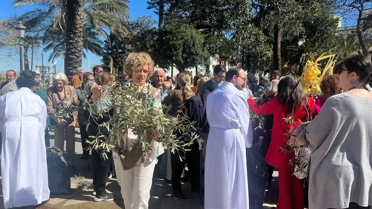 Bendición de las palmas en el Domingo de Ramos.23