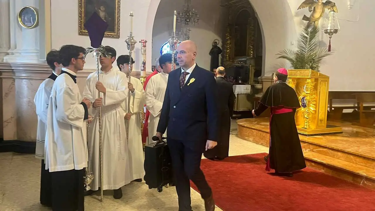Bendición de las palmas en el Domingo de Ramos.39