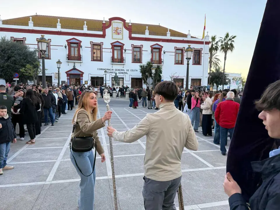 Procesi&oacute;n del Cristo de la Vera Cruz y Nuestra Se&ntilde;ora del Desamparo en la Semana Santa 2026 (10)