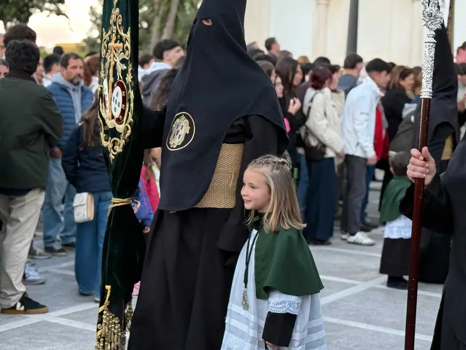 Procesi&oacute;n del Cristo de la Vera Cruz y Nuestra Se&ntilde;ora del Desamparo en la Semana Santa 2026 (34)