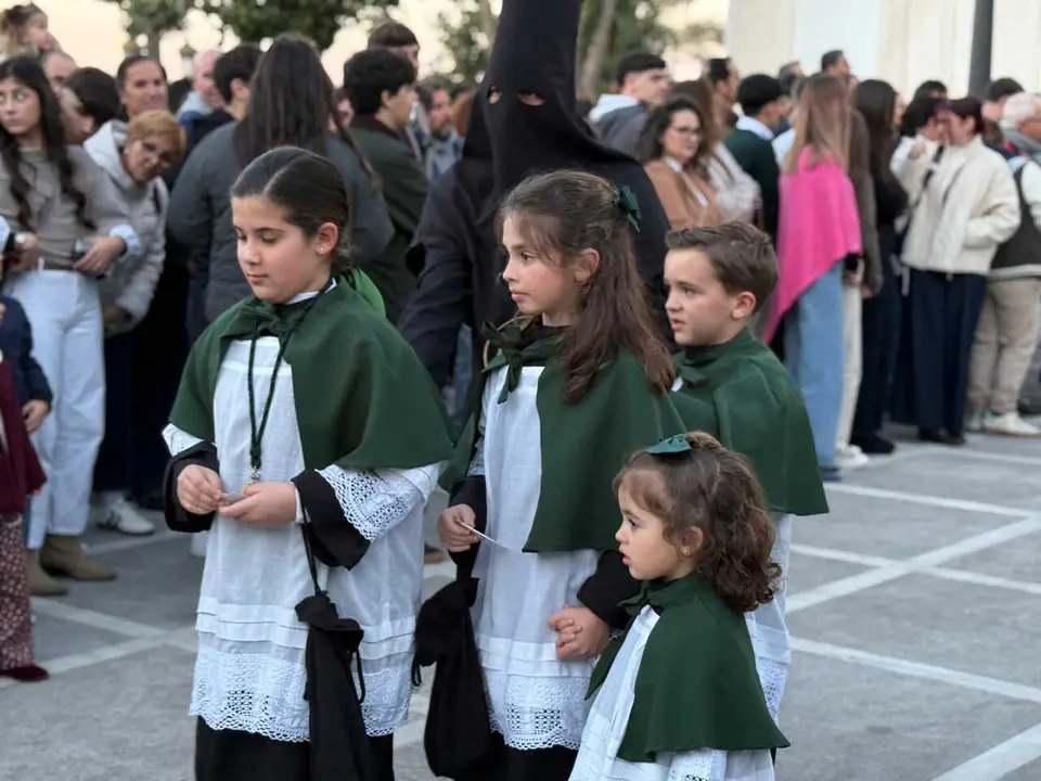 Procesi&oacute;n del Cristo de la Vera Cruz y Nuestra Se&ntilde;ora del Desamparo en la Semana Santa 2026 (36)