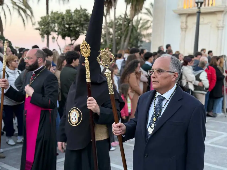 Procesi&oacute;n del Cristo de la Vera Cruz y Nuestra Se&ntilde;ora del Desamparo en la Semana Santa 2026 (45)