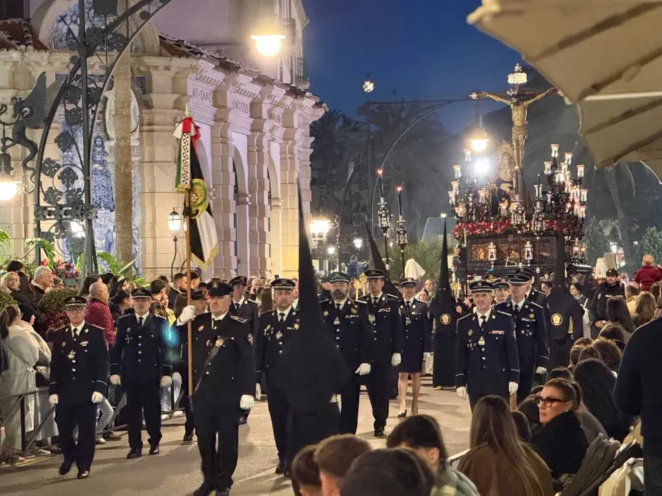 Procesi&oacute;n del Cristo de la Vera Cruz y Nuestra Se&ntilde;ora del Desamparo en la Semana Santa 2026  (10)