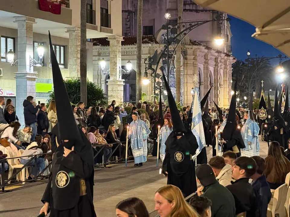 Procesi&oacute;n del Cristo de la Vera Cruz y Nuestra Se&ntilde;ora del Desamparo en la Semana Santa 2026  (12)