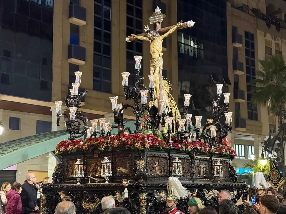 Procesi&oacute;n del Cristo de la Vera Cruz y Nuestra Se&ntilde;ora del Desamparo en la Semana Santa 2026  (16)