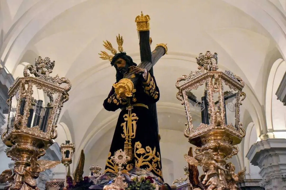 La Legi&oacute;n acompa&ntilde;a el Encuentro entre Nuestro Padre Jes&uacute;s Nazareno y la Sacrat&iacute;sima Virgen de la Esperanza en la Semana Santa 2026 (12)