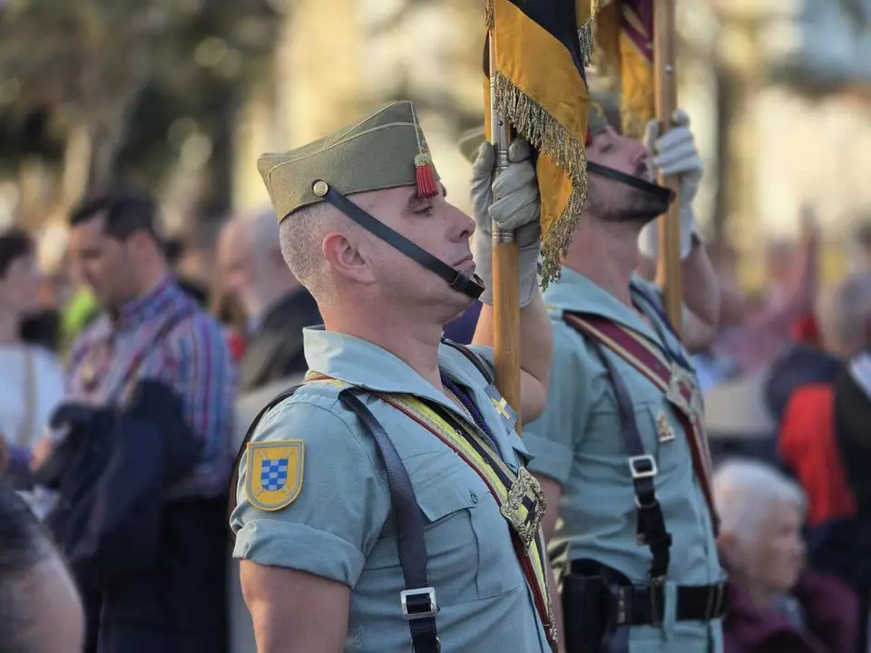 La Legi&oacute;n acompa&ntilde;a el Encuentro entre Nuestro Padre Jes&uacute;s Nazareno y la Sacrat&iacute;sima Virgen de la Esperanza en la Semana Santa 2026 (27)