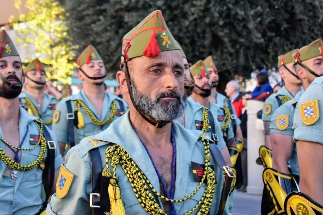 La Legi&oacute;n acompa&ntilde;a el Encuentro entre Nuestro Padre Jes&uacute;s Nazareno y la Sacrat&iacute;sima Virgen de la Esperanza en la Semana Santa 2026 (32)
