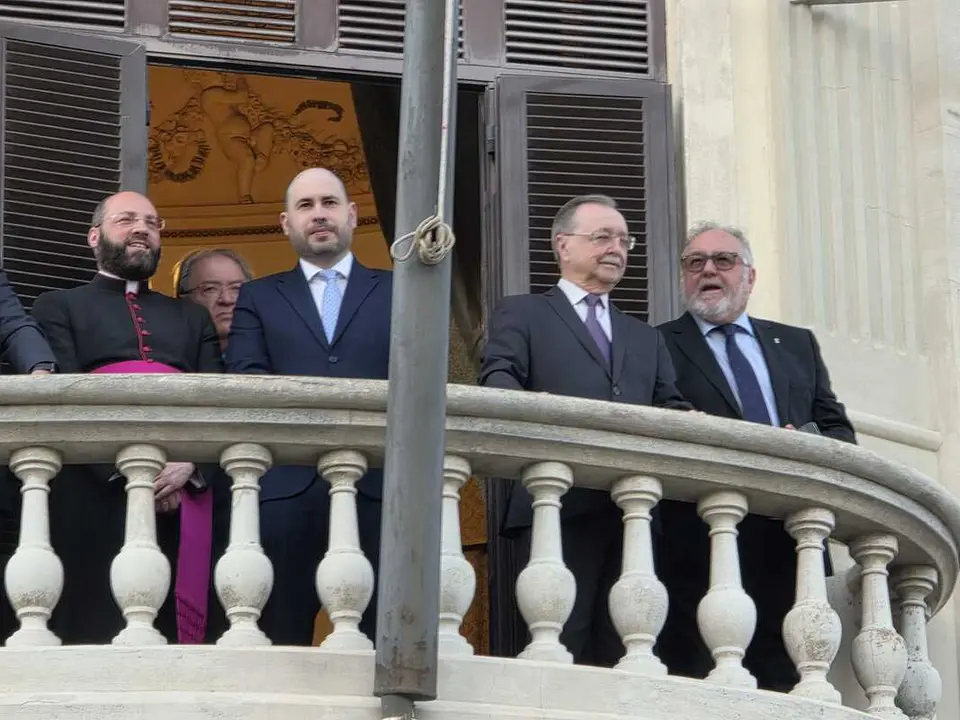 La Legi&oacute;n acompa&ntilde;a el Encuentro entre Nuestro Padre Jes&uacute;s Nazareno y la Sacrat&iacute;sima Virgen de la Esperanza en la Semana Santa 2026 (62)