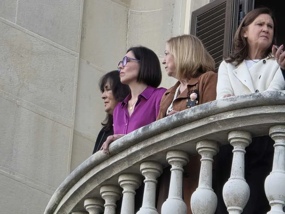 La Legi&oacute;n acompa&ntilde;a el Encuentro entre Nuestro Padre Jes&uacute;s Nazareno y la Sacrat&iacute;sima Virgen de la Esperanza en la Semana Santa 2026 (63)