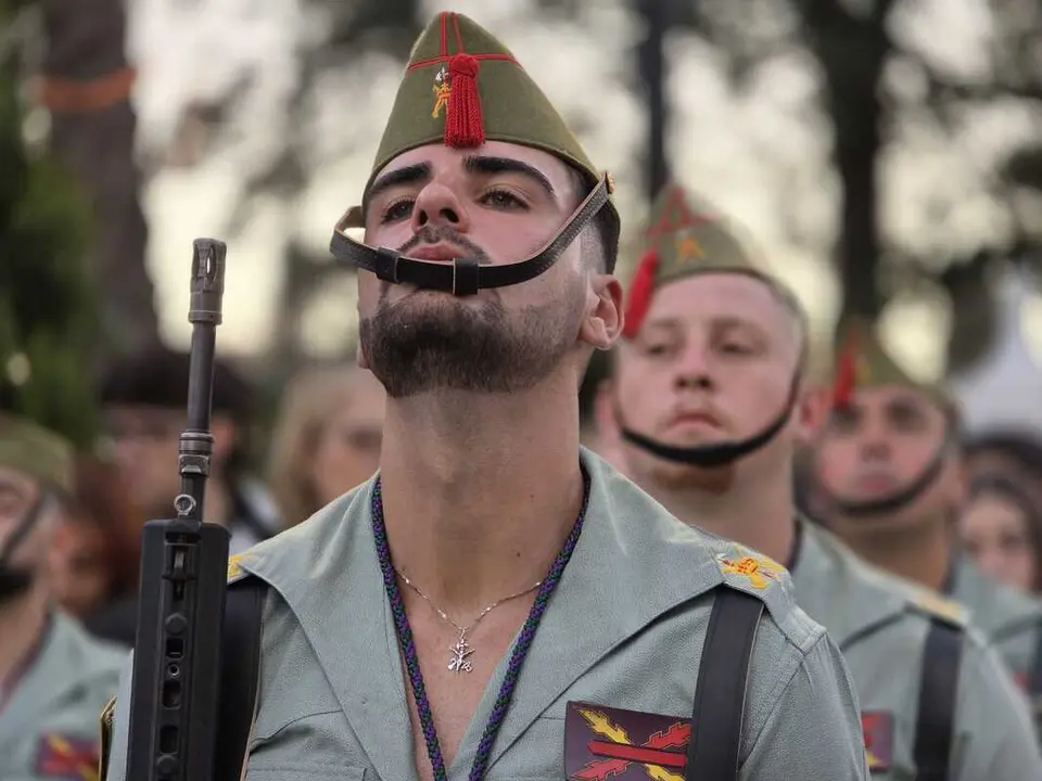 La Legi&oacute;n acompa&ntilde;a el Encuentro entre Nuestro Padre Jes&uacute;s Nazareno y la Sacrat&iacute;sima Virgen de la Esperanza en la Semana Santa 2026 (68)